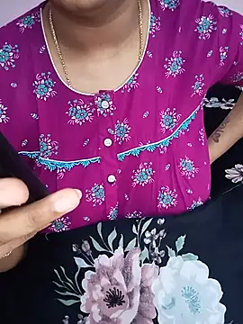 Chat XXX ao vivo de Ammu14399