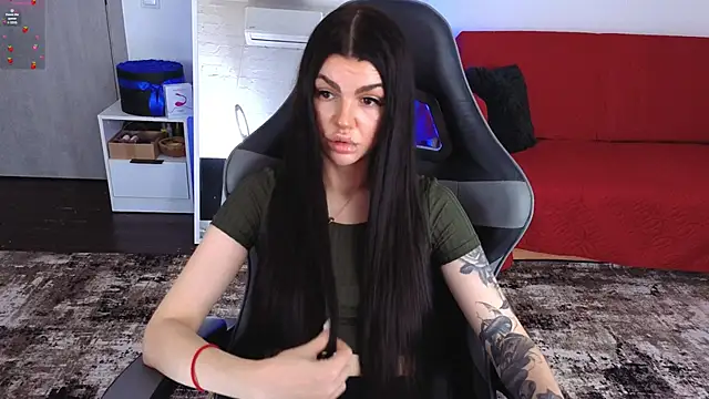 AnacondaOnn's Live XXX Chat