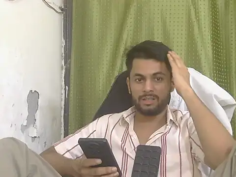 Stubborndesiboy 라이브 XXX 채팅
