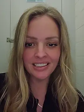 XXX chat uživo modela Bridgette03