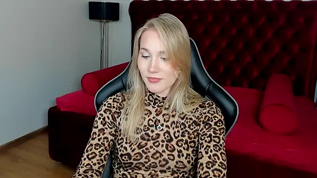 ElaraVoltage 라이브 XXX 채팅