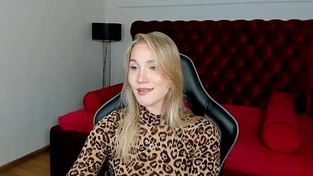 Chat XXX ao vivo de ElaraVoltage