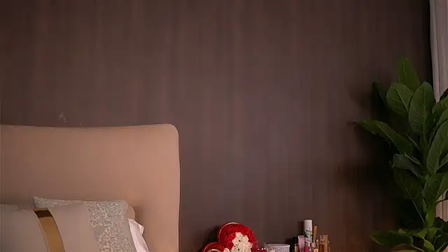 ChloeDevine: απευθείας συνομιλία ΧΧΧ