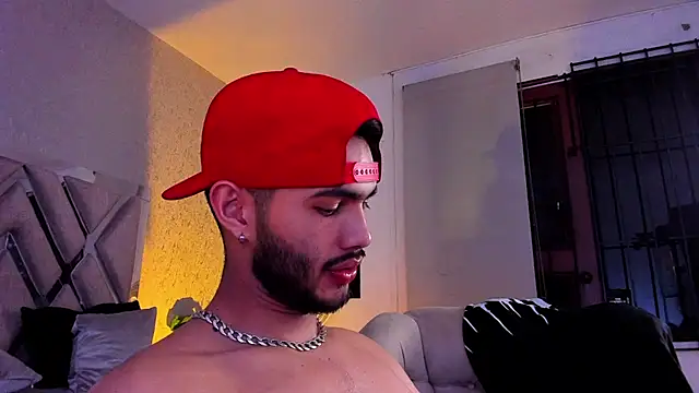 Vincentblack Adlı Modelin Canlı XXX Sohbeti