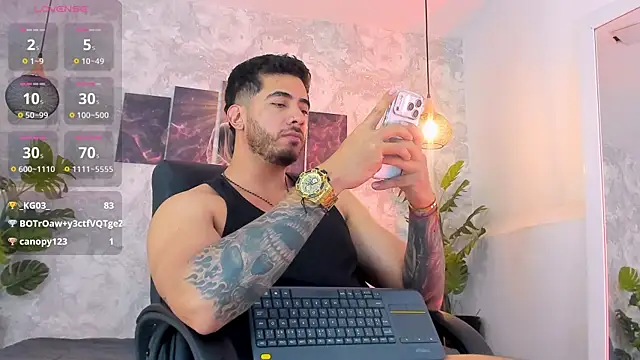 Онлайн чат XXX Nate_franco