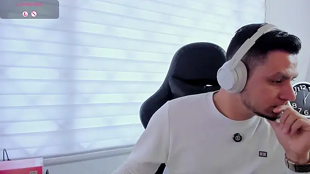 Rick_Adams – Naživo XXX chat