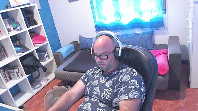 Chat +18 de ravingr4d4 ao vivo
