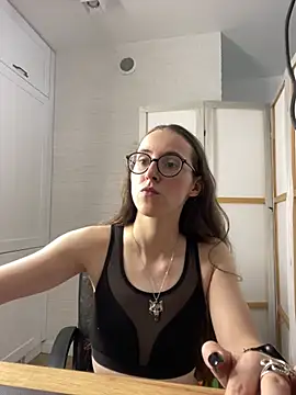 XXX chat uživo modela MartiniiSelenna