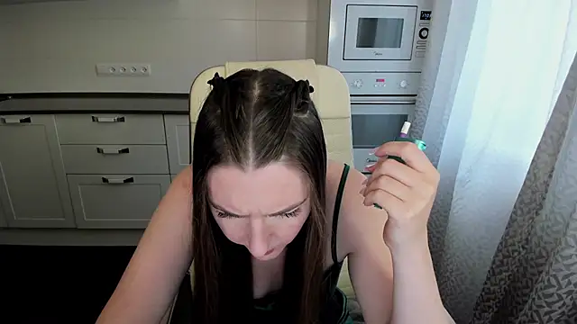 دردشة Katrina_Minchels الجنسية المباشرة