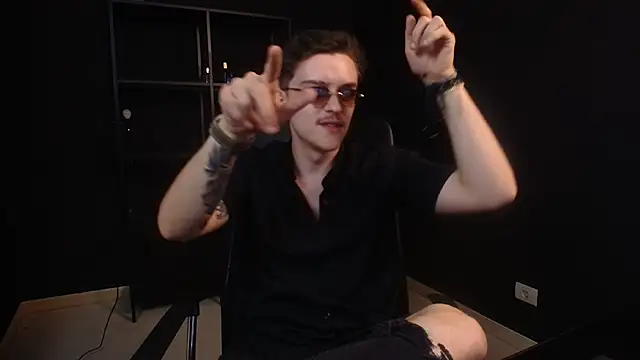 FelixStarkk Chat XXX live