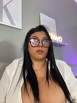 KendalMilleer Adlı Modelin Canlı XXX Sohbeti