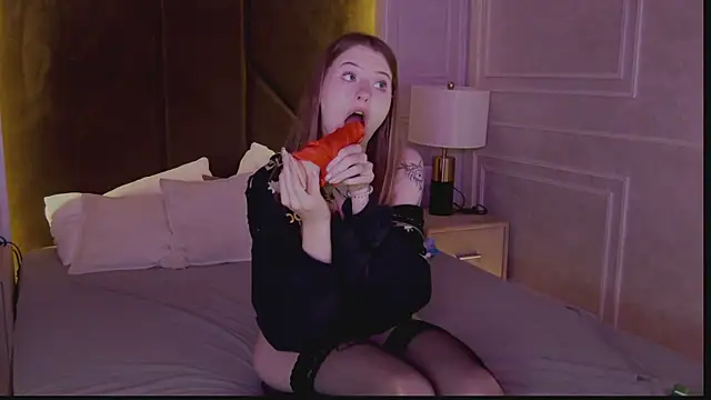 Annie_Meow's Live XXX Chat