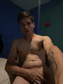 Alexis05A XXX чат на живо