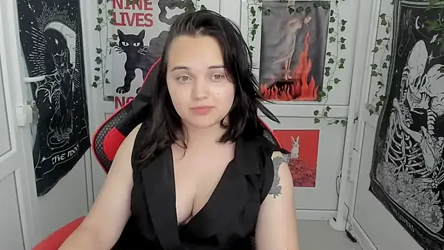 Caroline_cutte লাইভ XXX চ্যাট