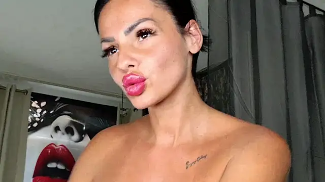 Elle_Vie: απευθείας συνομιλία ΧΧΧ