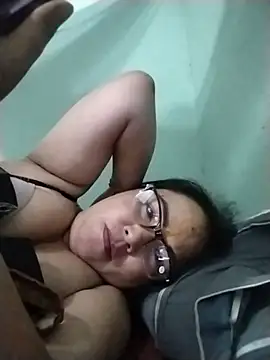 Chat +18 de Naaya8109 ao vivo