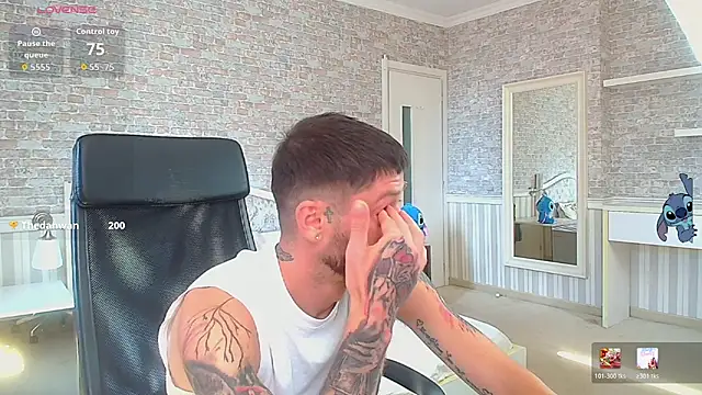 JonahShaw Live XXX-Chat