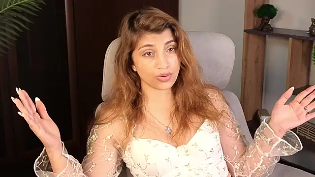 DinahSysak's Live XXX Chat