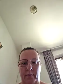 Goodass7's Live XXX Chat