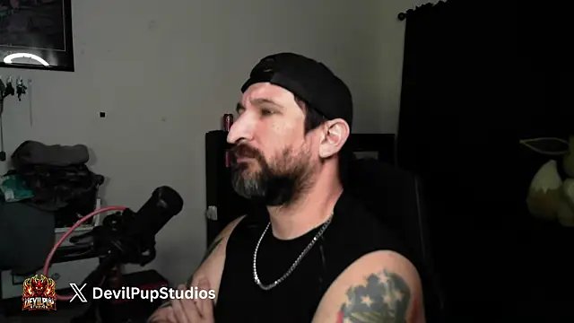 DevilPup75_ 라이브 XXX 채팅
