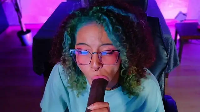 emmanakamura 라이브 XXX 채팅