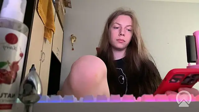 britneylovely Adlı Modelin Canlı XXX Sohbeti