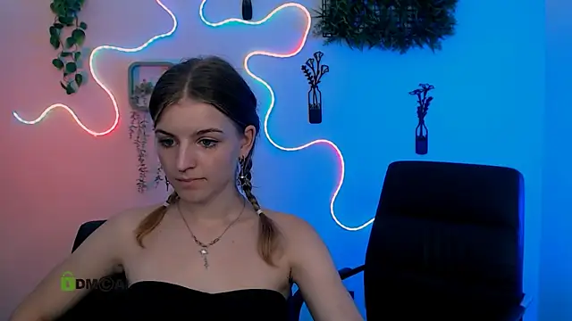 lisa_dark_ Chat XXX live