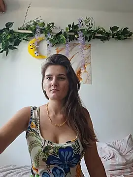 Nika_aa Chat XXX in diretta