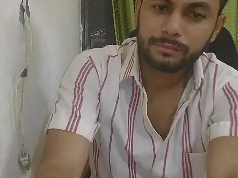 Chat +18 de Stubborndesiboy ao vivo