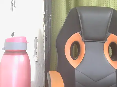 Chat +18 de Stubborndesiboy ao vivo