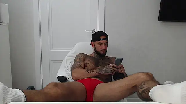 Czat XXX na żywo – maxi_foxxx