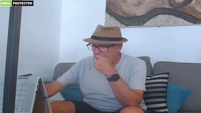 bluedae1 – Naživo XXX chat
