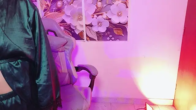 reina_neko: απευθείας συνομιλία ΧΧΧ
