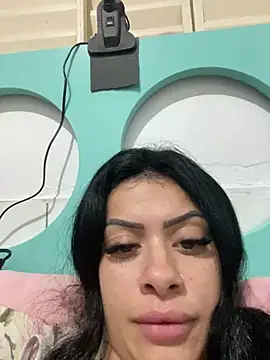 Chat +18 de belababyy ao vivo
