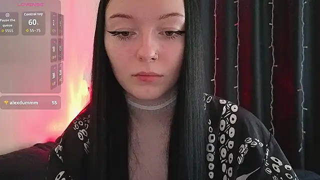NaomiBunnys Adlı Modelin Canlı XXX Sohbeti