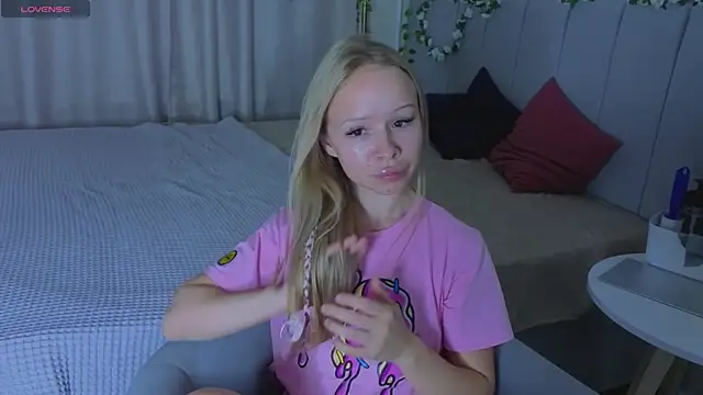 Milana_r0se's Live XXX Chat