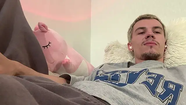 Jeremy1Scott Chat XXX in diretta