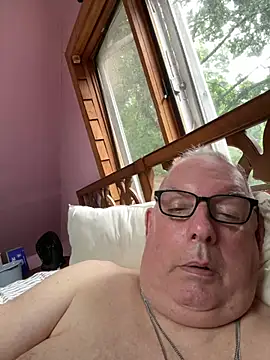 CharlieWeaver22 élő XXX-chatje