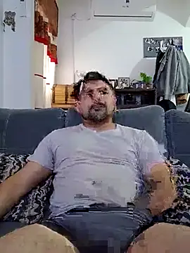 Chat XXX en directo de Bradd_32