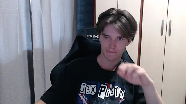 XXX chat uživo modela arthur___king
