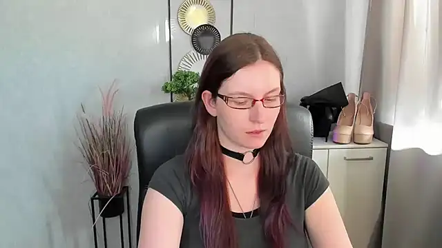 צ'אט XXX בשידור חי של emmaxDelight