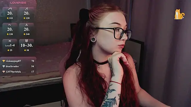 Cute_lina élő XXX-chatje