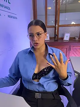 KateRousee Adlı Modelin Canlı XXX Sohbeti