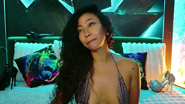 ElyaQuinn's Live XXX Chat