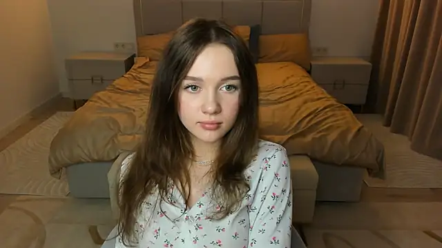 XXX chat uživo modela SharriSang