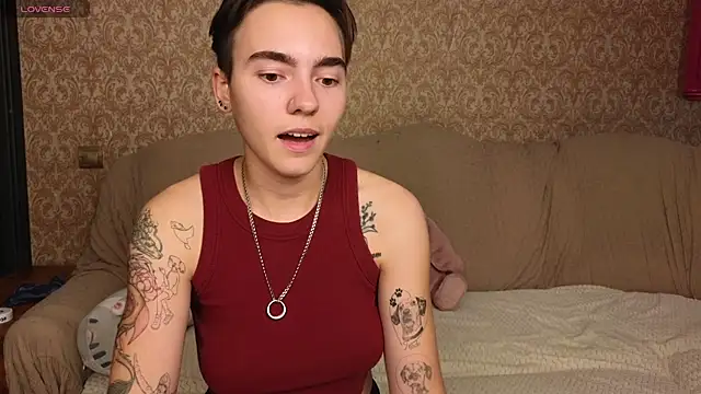 Lilihere_'s Live XXX Chat