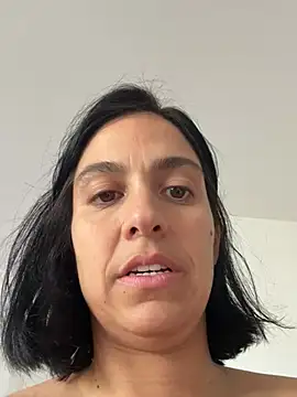 Chatroom XXX en direct de LaPetiteKim