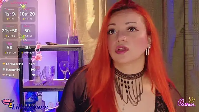 LilyyBigAss' Live XXX Chat