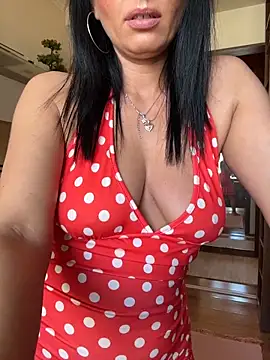 Hotmomcheckk_'s Live XXX Chat
