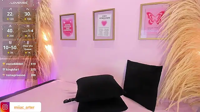 MiaaCarter_ élő XXX-chatje